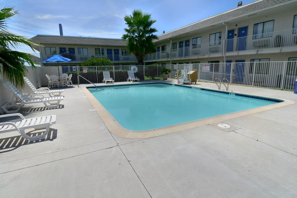 Motel 6-Galveston, Tx Buitenkant foto